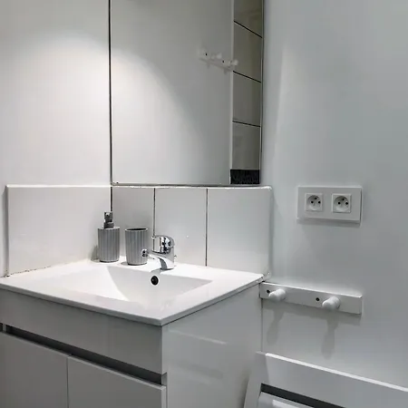 Occitanie 20 M2 Equipe Avec Jardin