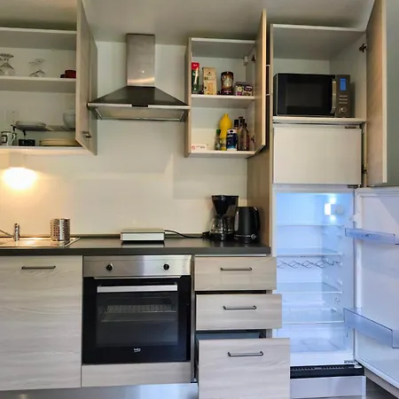 Occitanie 20 M2 Equipe Avec Jardin Villa