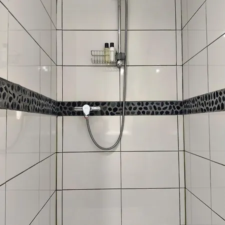 Occitanie 20 M2 Equipe Avec Jardin